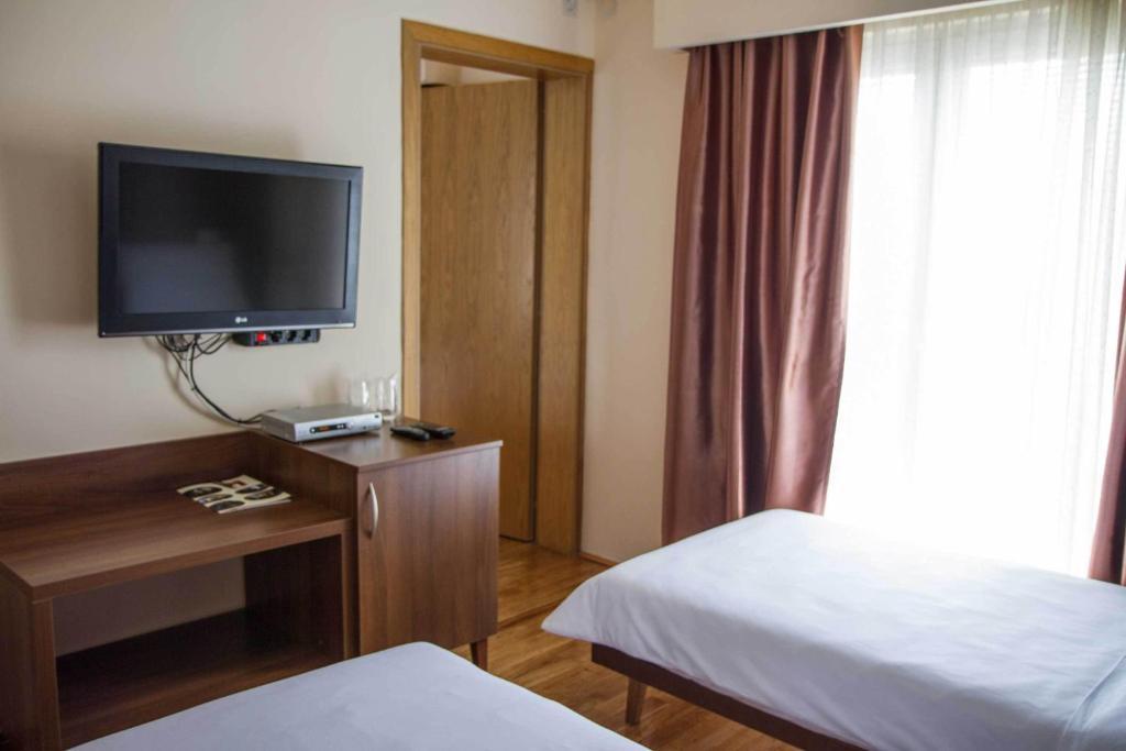 Hotel M Podgorica Room photo